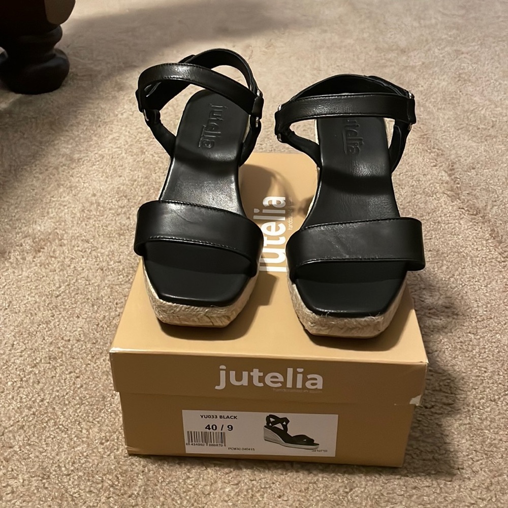 Brand New Jutelia size 9 Black espadrilles
